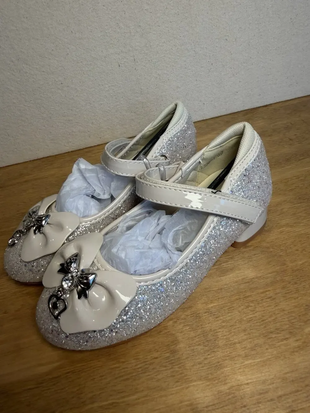 Cutedog Girls Glitter Mary Jane Dress Shoes Silver Bow Hearts US Size 11 New